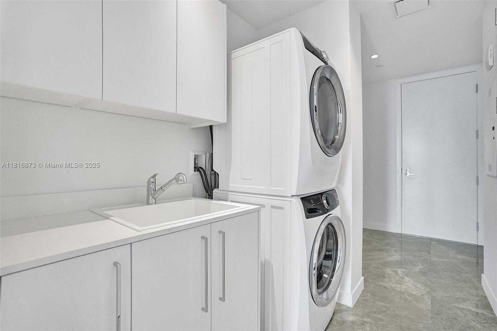 Small Image of 15701 COLLINS AVE #1901, Sunny Isles Beach Number 16