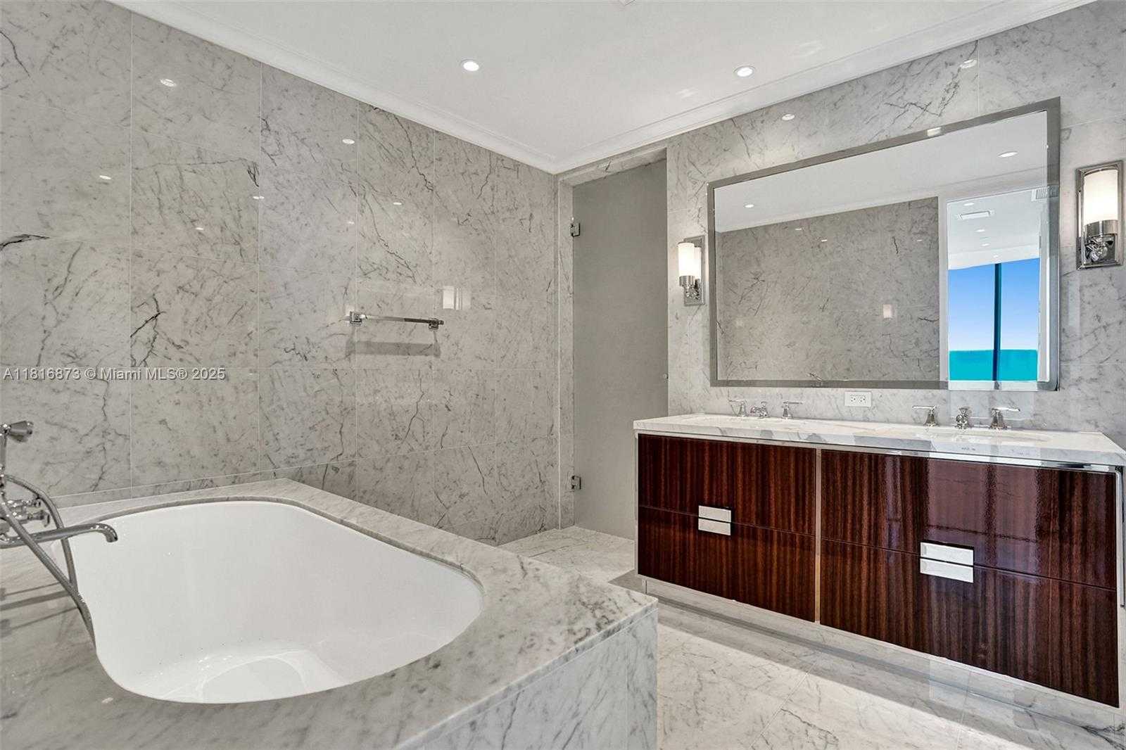 Small Image of 15701 COLLINS AVE #1901, Sunny Isles Beach Number 8