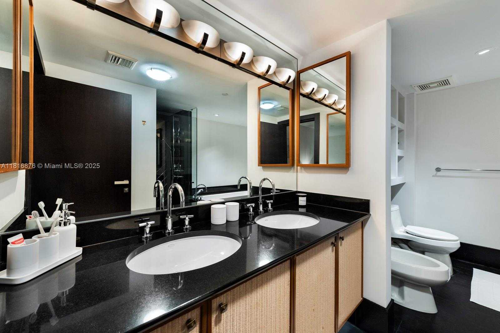 Small Image of 101 20TH ST #3006, Miami Beach Number 14