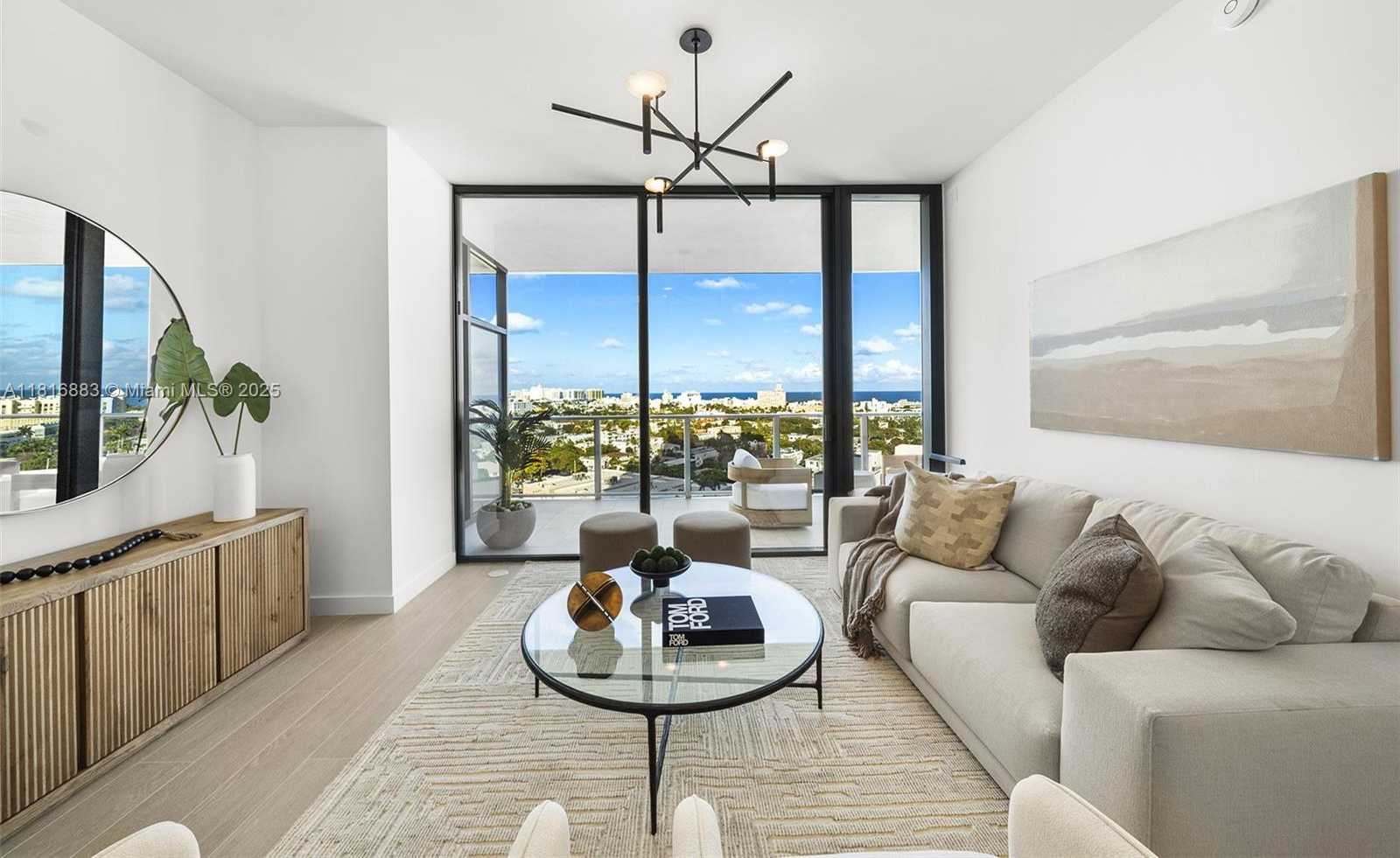 Small Image of 500 ALTON RD #1808, Miami Beach Number 9