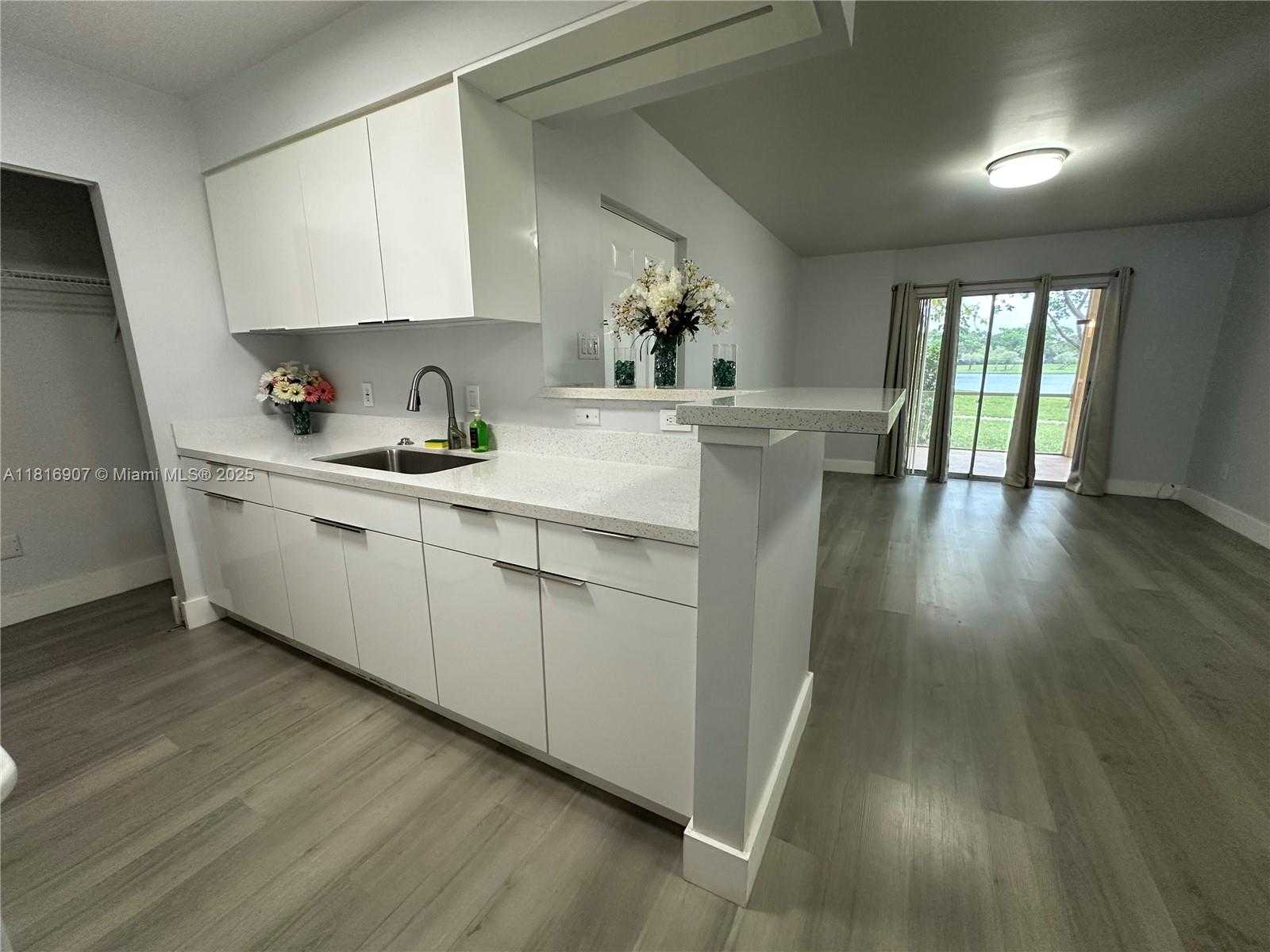Small Image of 15330 SOUTH WEST 106TH TER #919, Miami Number 13