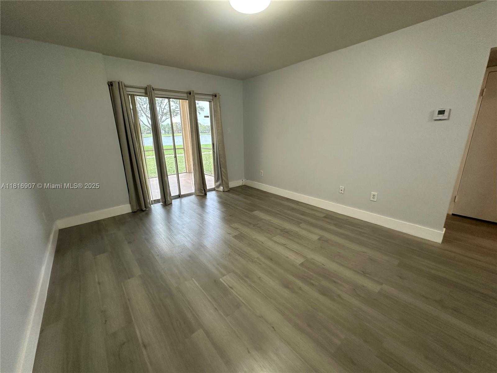 Small Image of 15330 SOUTH WEST 106TH TER #919, Miami Number 5