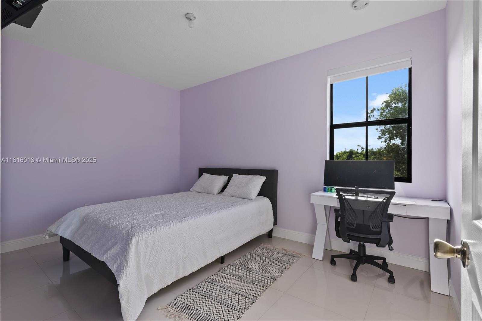 Small Image of 10040 NORTH WEST 10TH ST, Miami Number 26