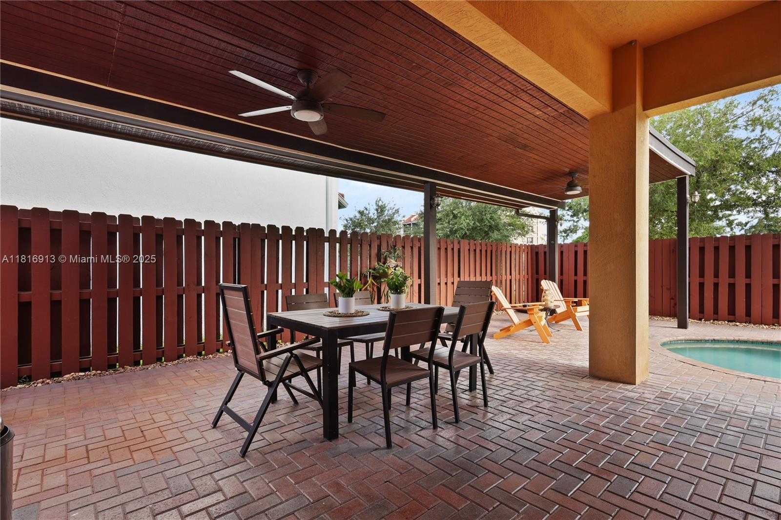 Small Image of 10040 NORTH WEST 10TH ST, Miami Number 31