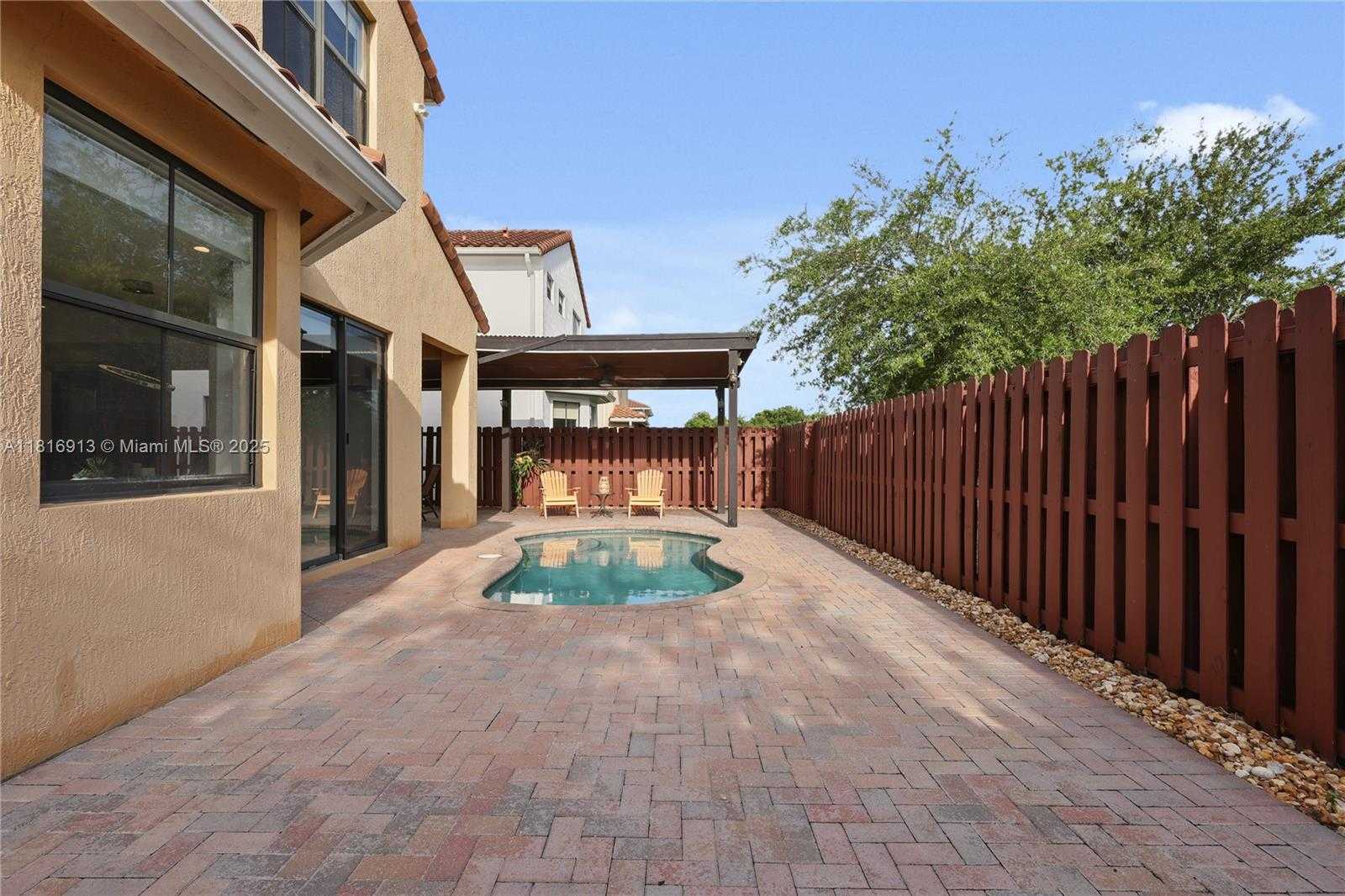 Small Image of 10040 NORTH WEST 10TH ST, Miami Number 34
