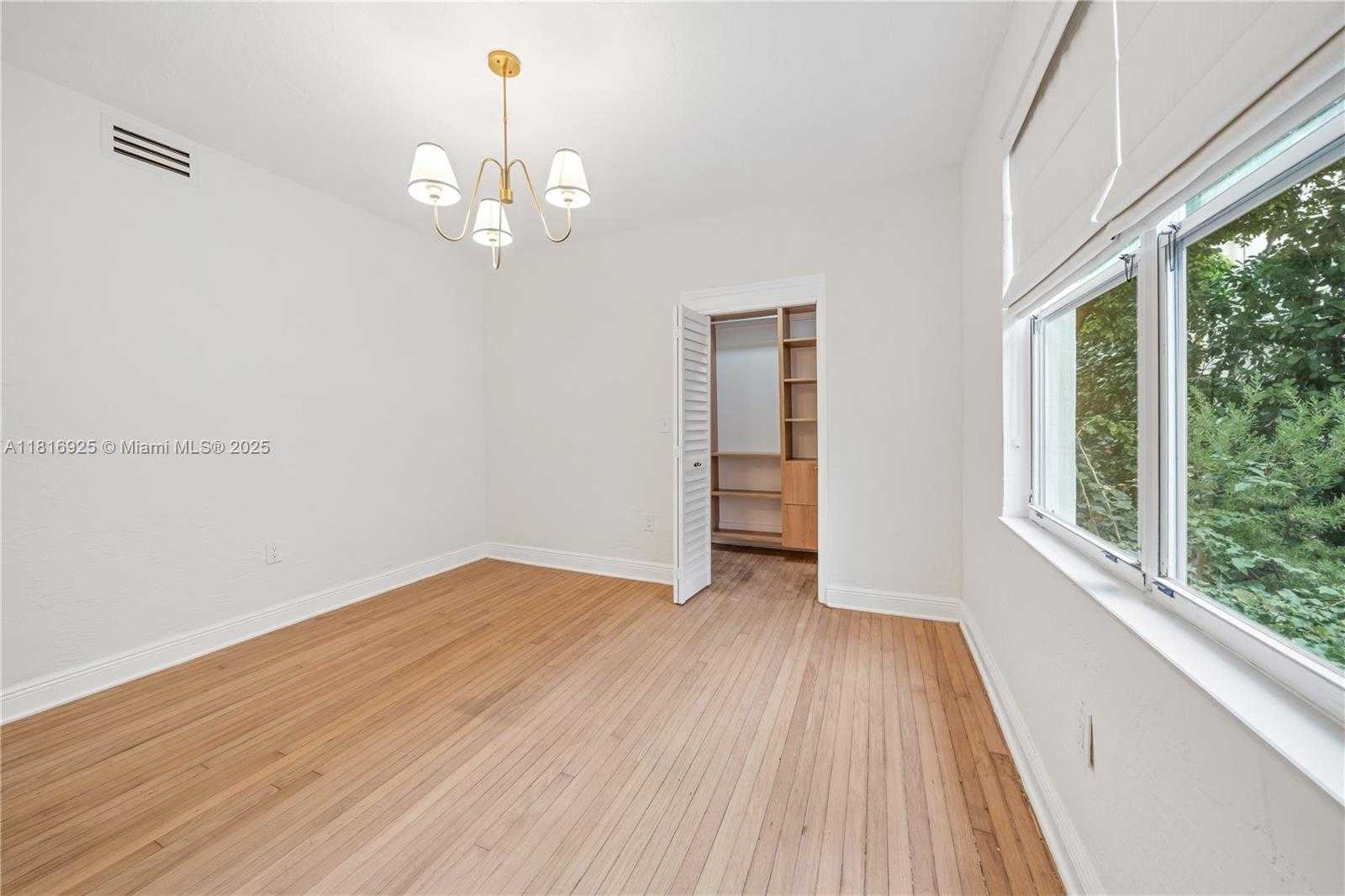 Small Image of 726 MERIDIAN AVE #5, Miami Beach Number 16