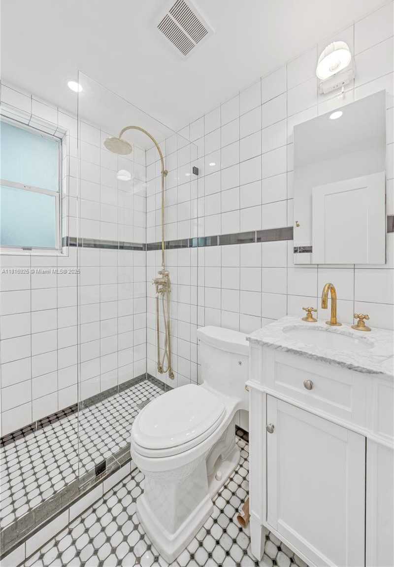 Small Image of 726 MERIDIAN AVE #5, Miami Beach Number 18