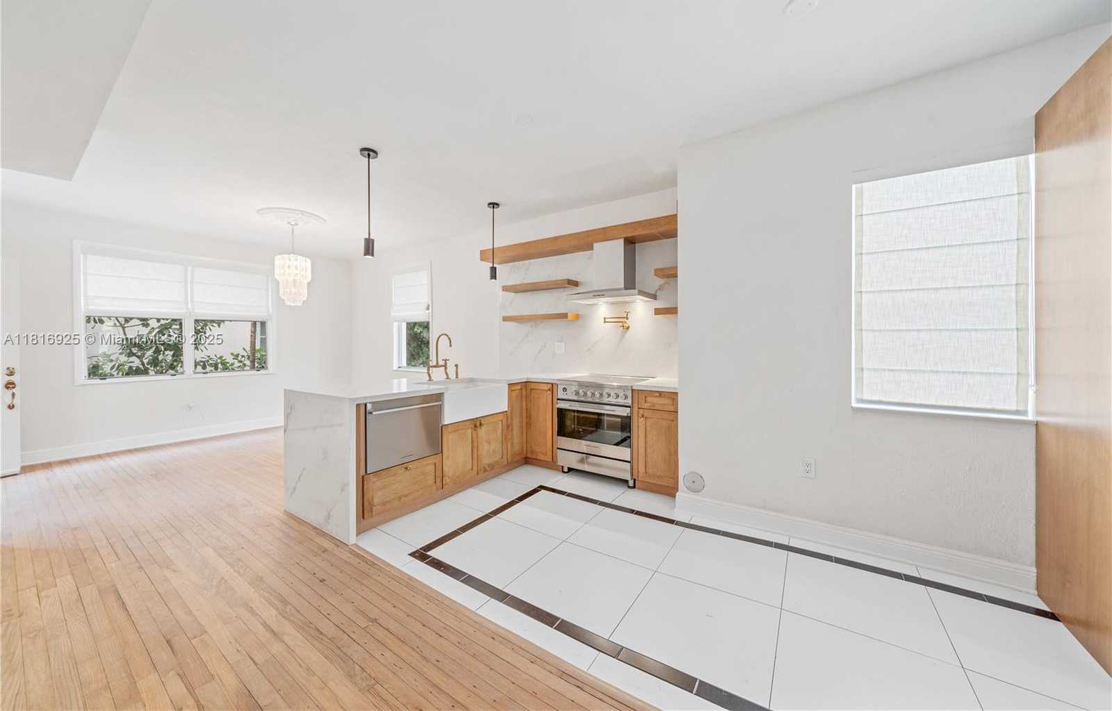 Small Image of 726 MERIDIAN AVE #5, Miami Beach Number 6