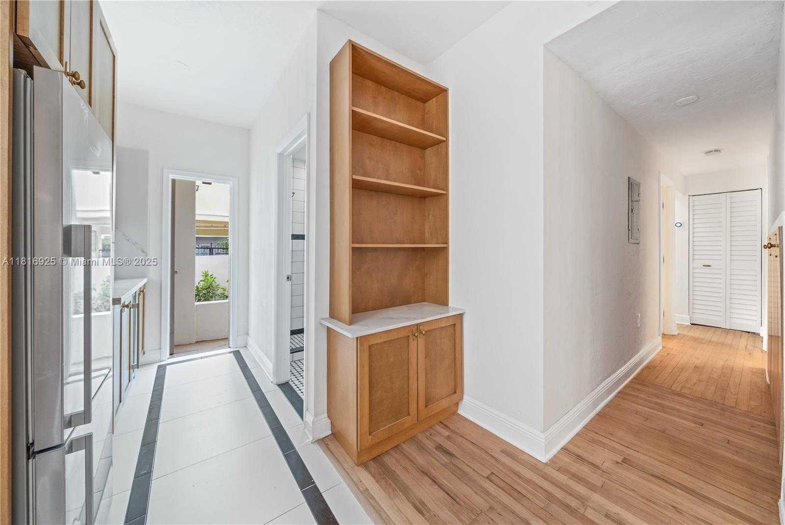 Small Image of 726 MERIDIAN AVE #5, Miami Beach Number 7