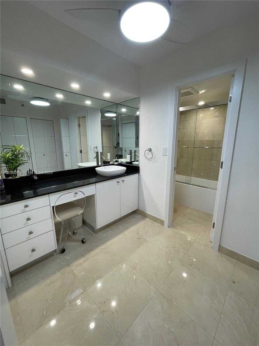Small Image of 20515 EAST COUNTRY CLUB DR #1847, Aventura Number 10