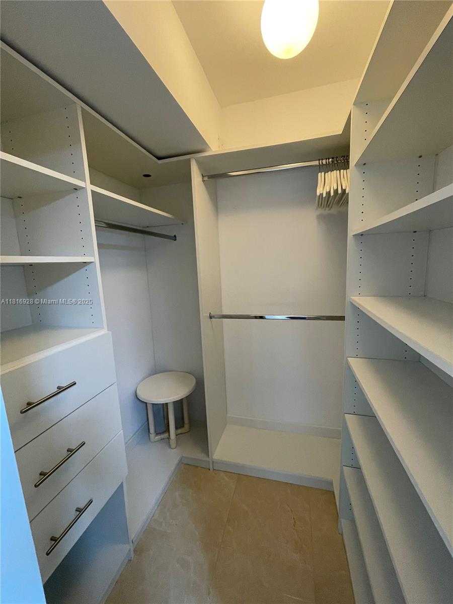 Small Image of 20515 EAST COUNTRY CLUB DR #1847, Aventura Number 13
