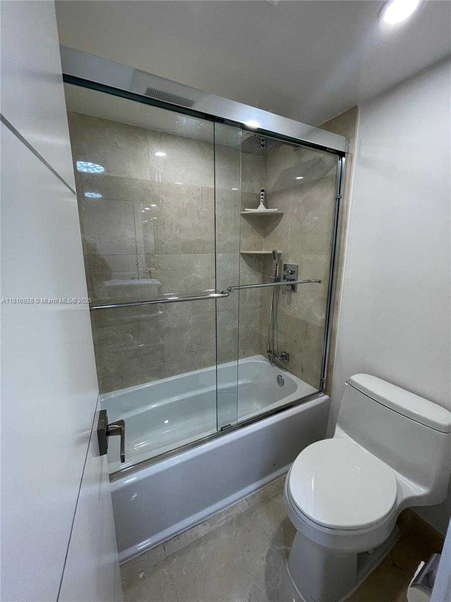 Small Image of 20515 EAST COUNTRY CLUB DR #1847, Aventura Number 14