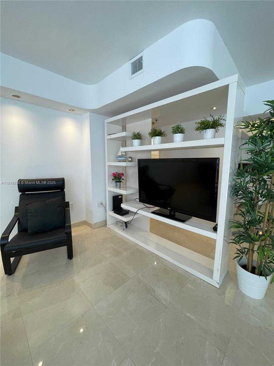 Small Image of 20515 EAST COUNTRY CLUB DR #1847, Aventura Number 21