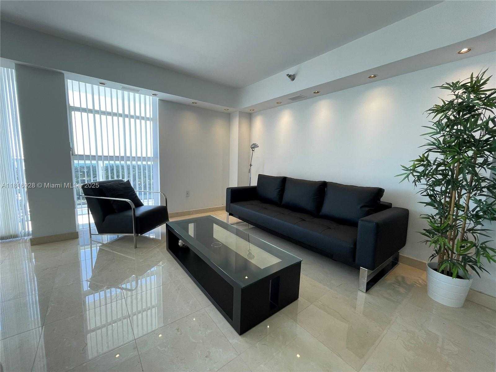 Small Image of 20515 EAST COUNTRY CLUB DR #1847, Aventura Number 4