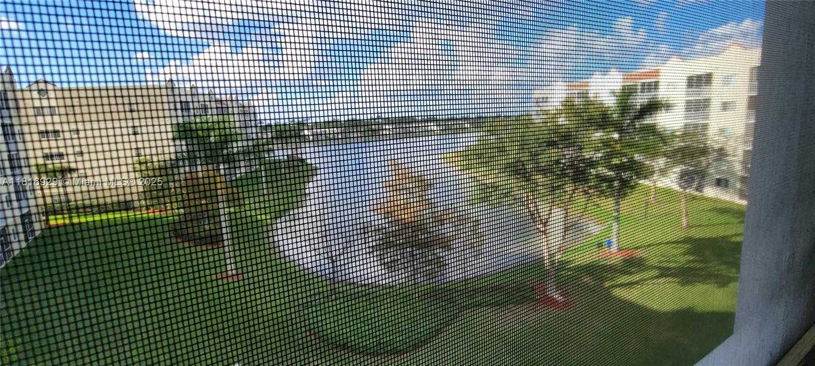 Small Image of 10710 NORTH WEST 66TH ST #409, Doral Number 34