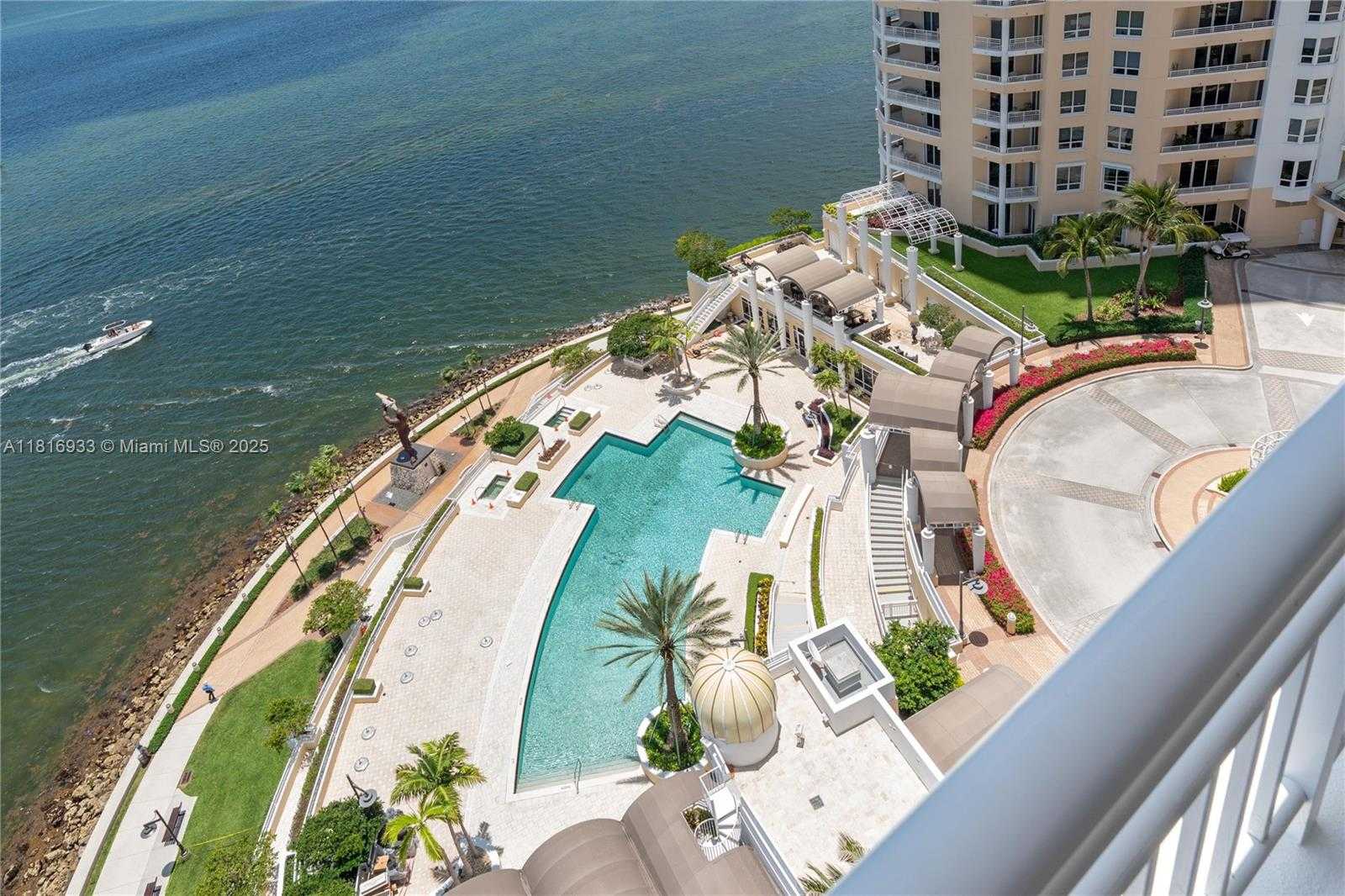 Small Image of 848 BRICKELL KEY DR #1601, Miami Number 14