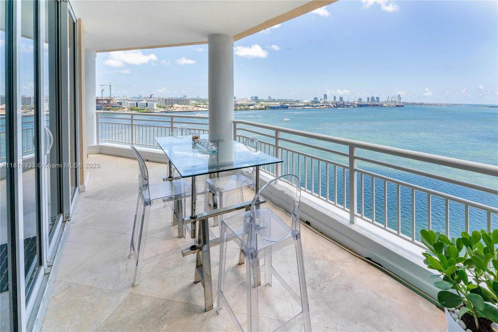 Small Image of 848 BRICKELL KEY DR #1601, Miami Number 2
