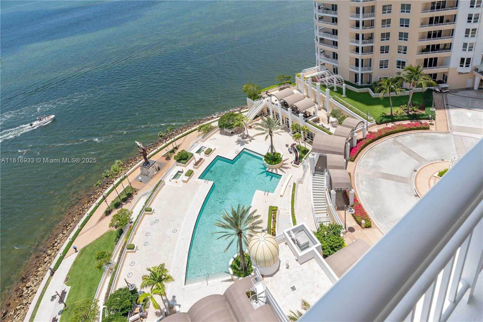 Small Image of 848 BRICKELL KEY DR #1601, Miami Number 26