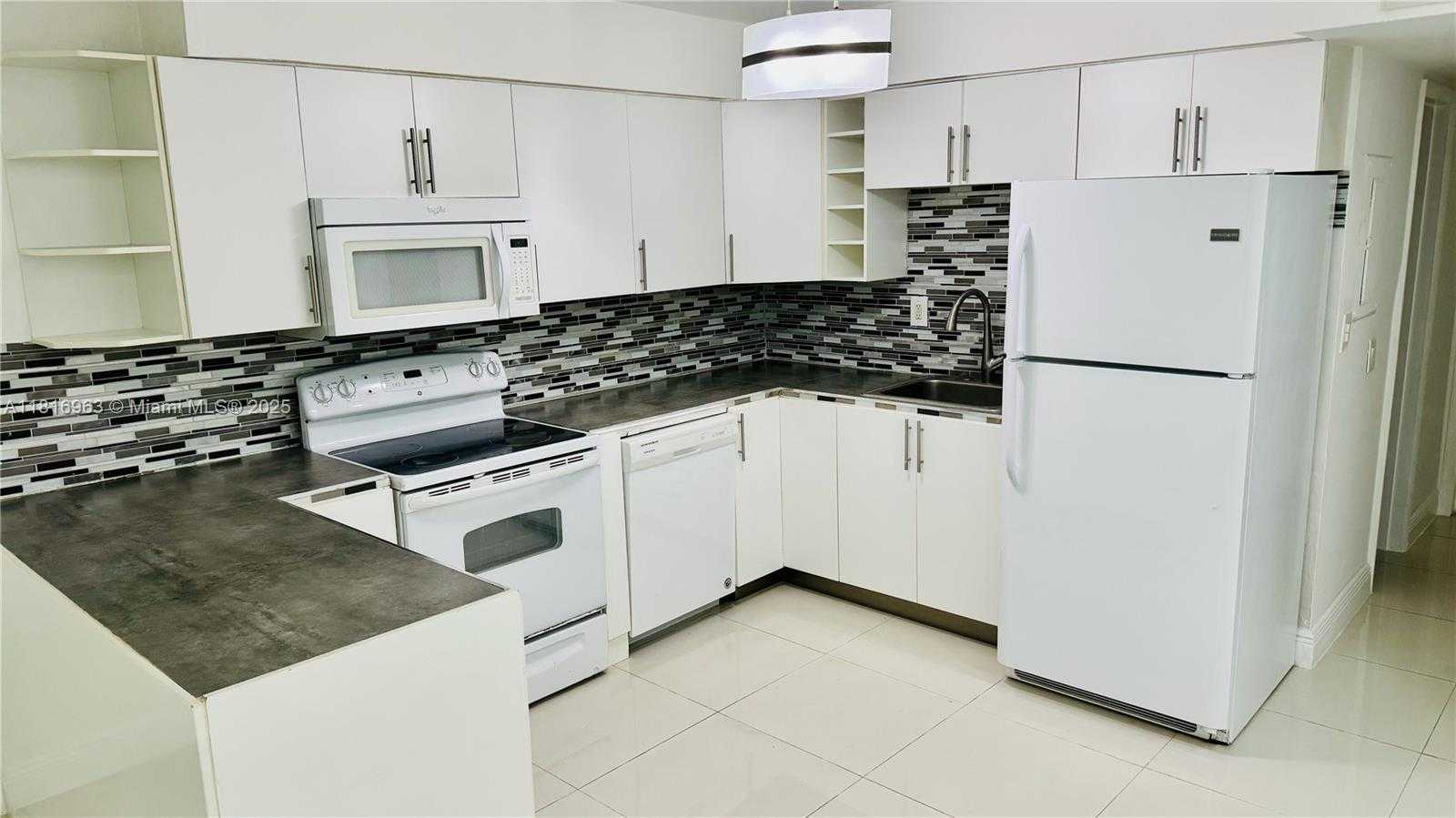 Small Image of 1120 102ND ST #7, Bay Harbor Islands Number 12