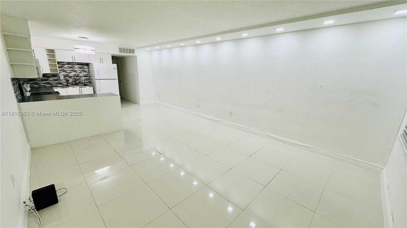 Small Image of 1120 102ND ST #7, Bay Harbor Islands Number 2