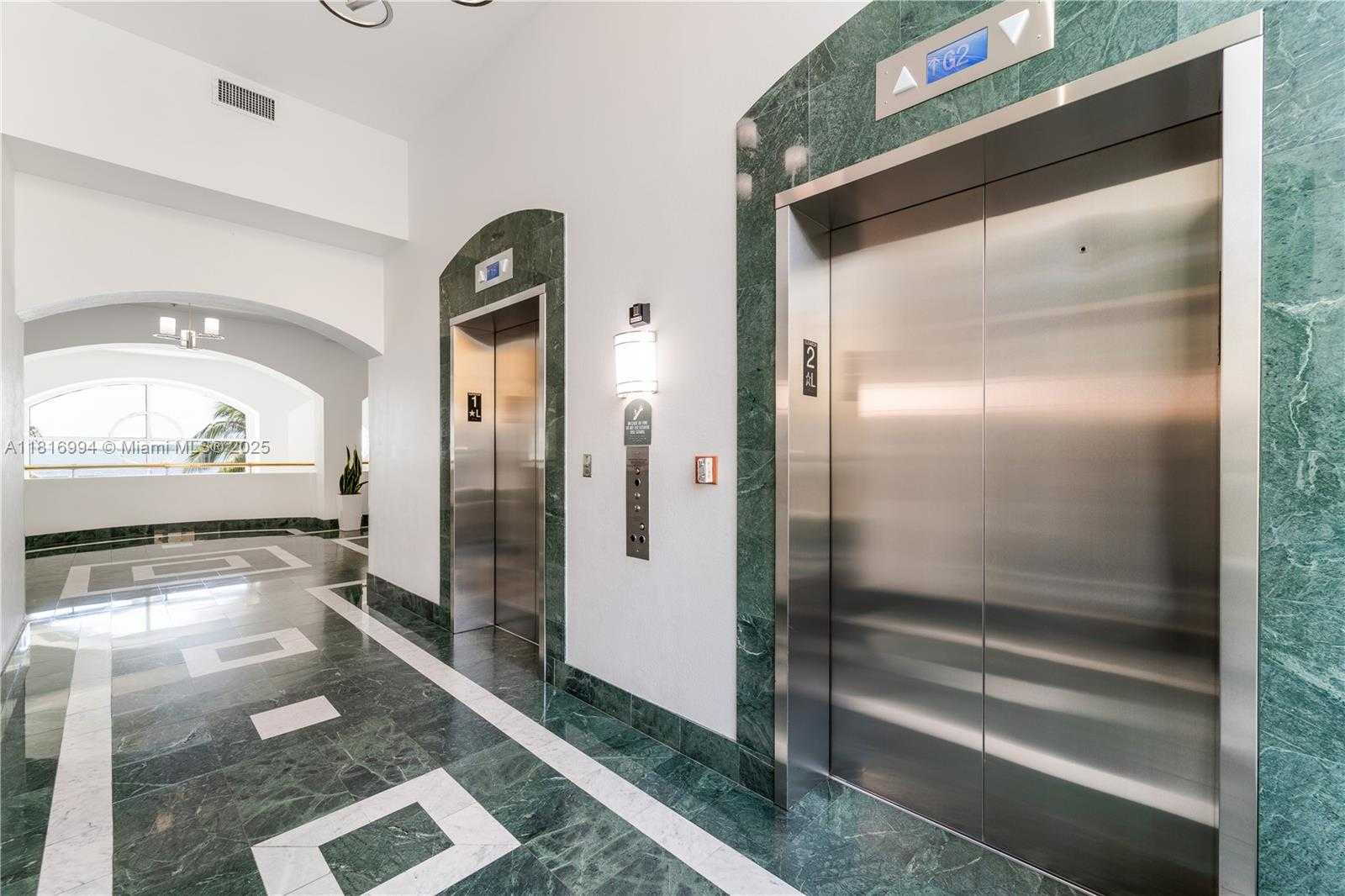 Small Image of 800 CLAUGHTON ISLAND DR #1103, Miami Number 22
