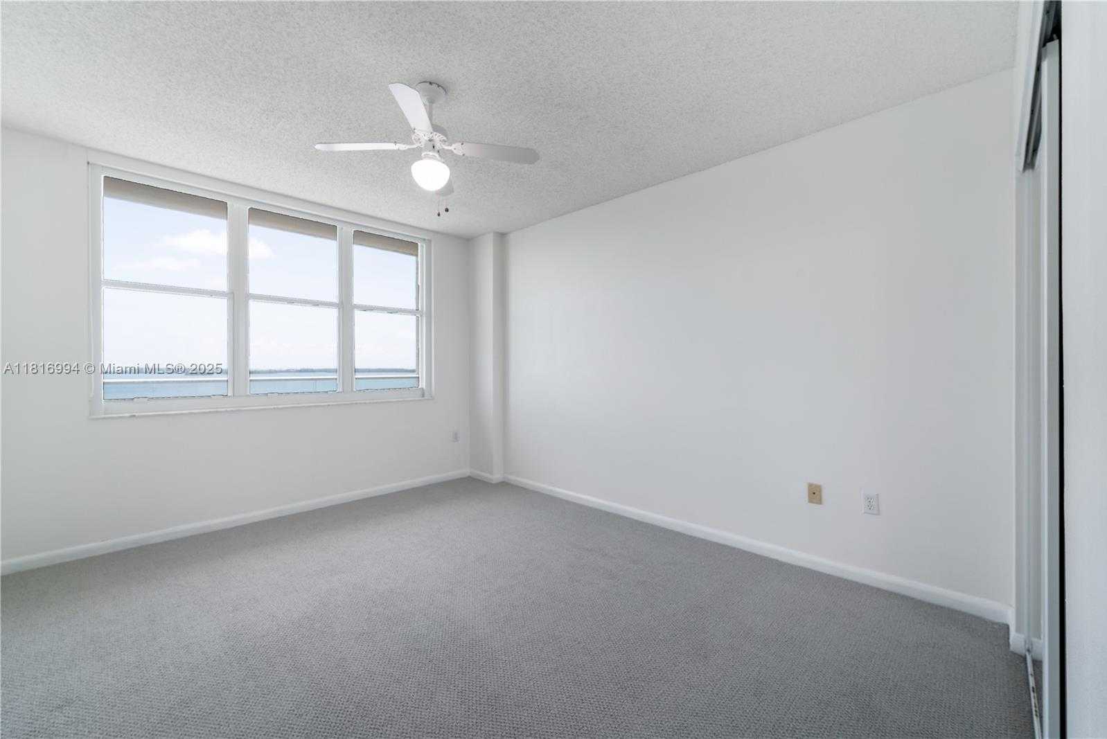 Small Image of 800 CLAUGHTON ISLAND DR #1103, Miami Number 31