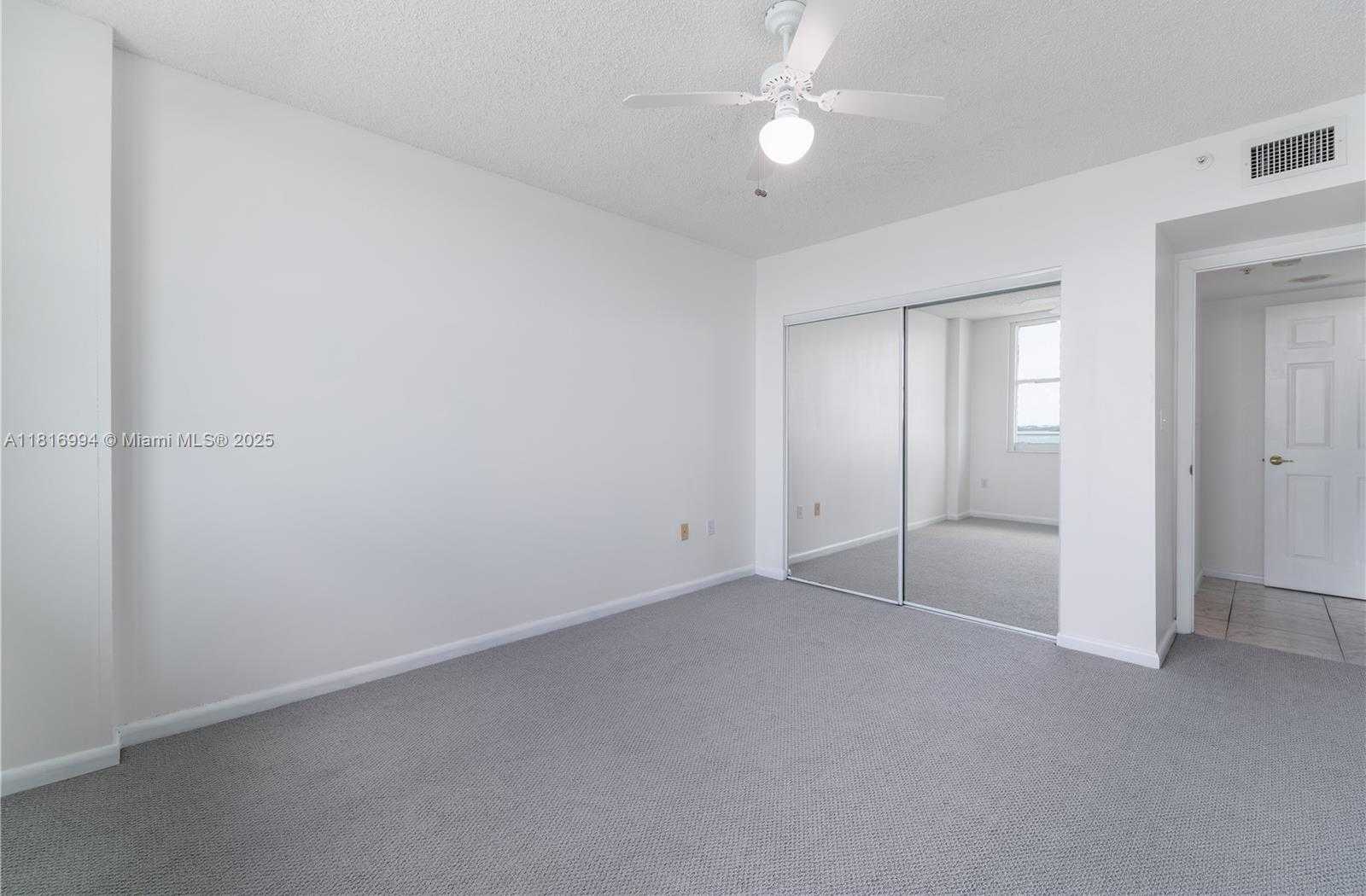 Small Image of 800 CLAUGHTON ISLAND DR #1103, Miami Number 32