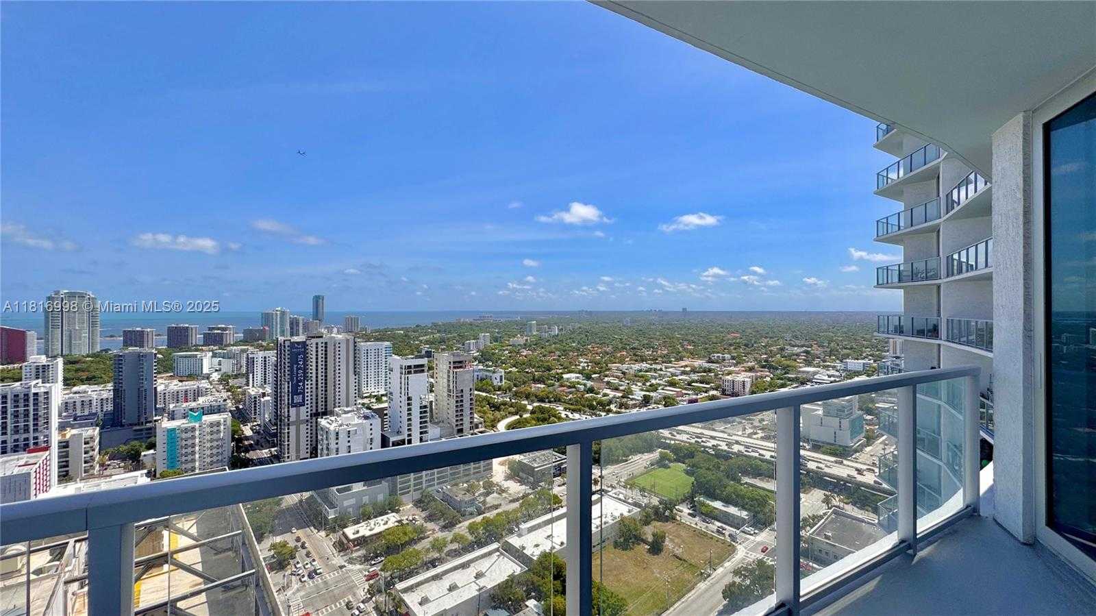 Small Image of 185 SOUTH WEST 7TH ST #3908, Miami Number 4