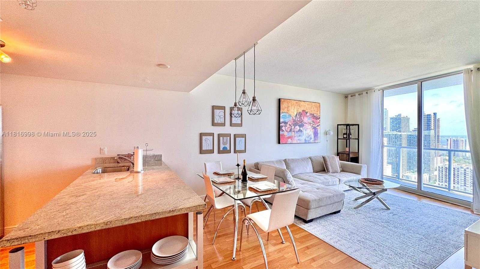 Small Image of 185 SOUTH WEST 7TH ST #3908, Miami Number 8