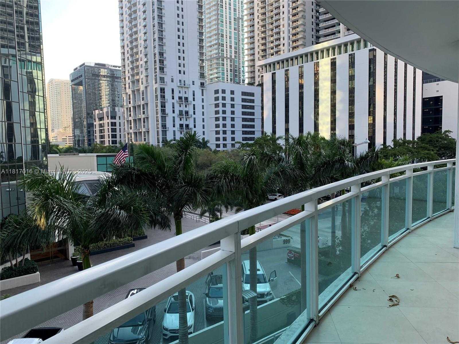 Small Image of 951 BRICKELL AVE #310, Miami Number 4