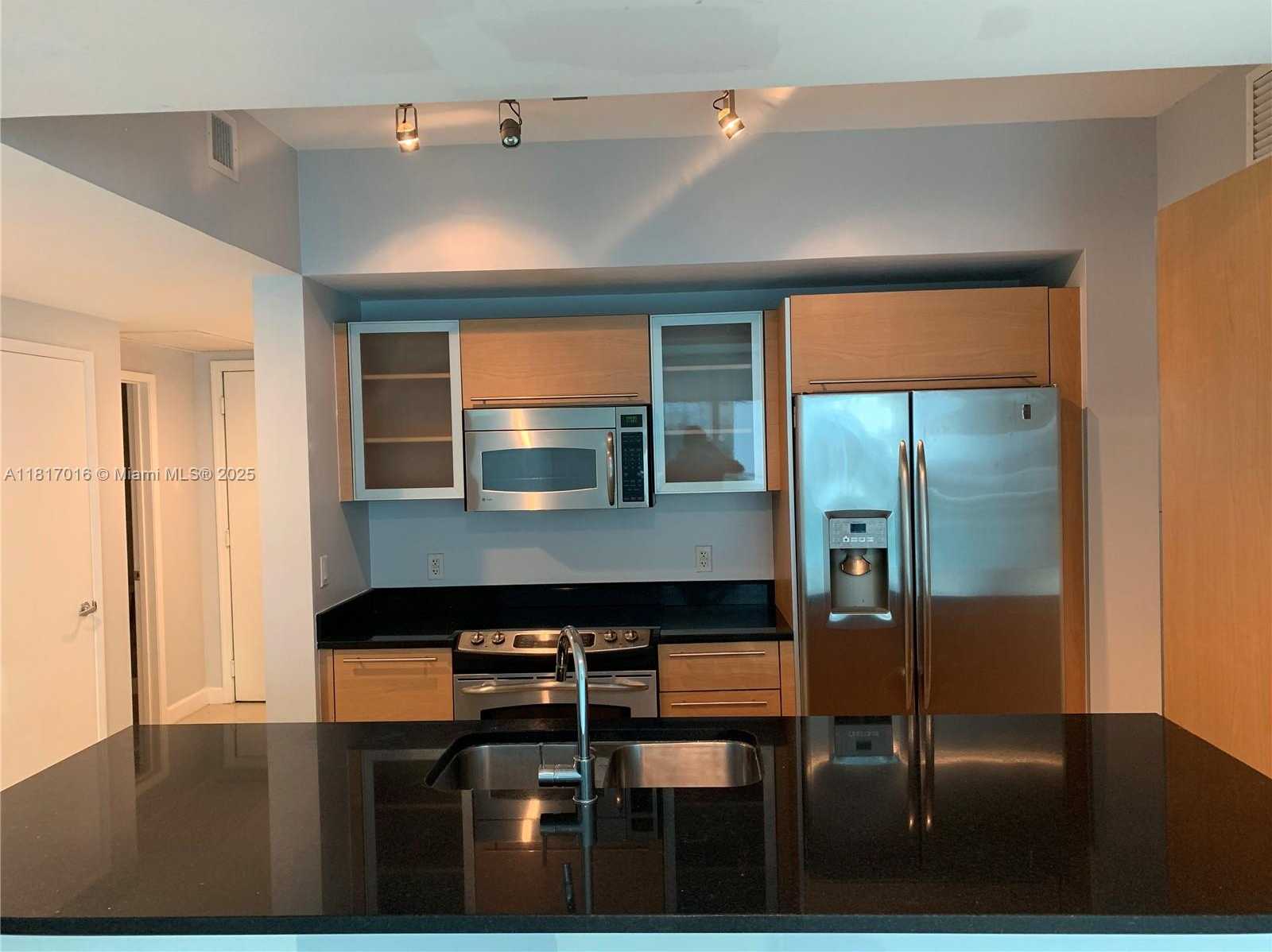 Small Image of 951 BRICKELL AVE #310, Miami Number 6