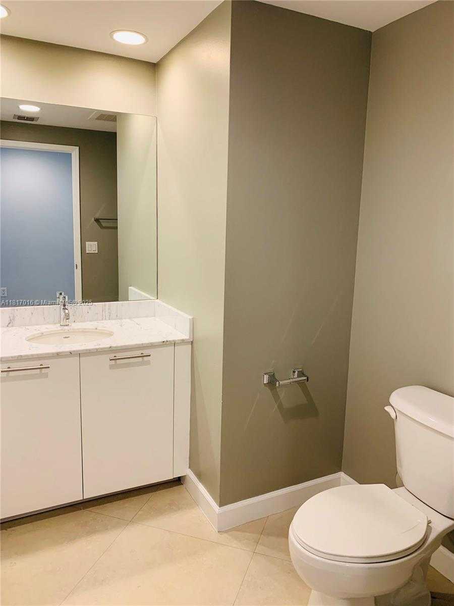 Small Image of 951 BRICKELL AVE #310, Miami Number 7