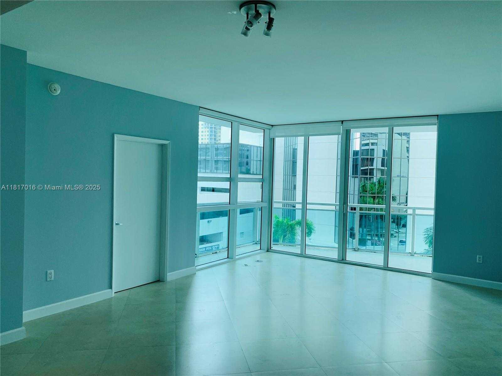 Small Image of 951 BRICKELL AVE #310, Miami Number 9