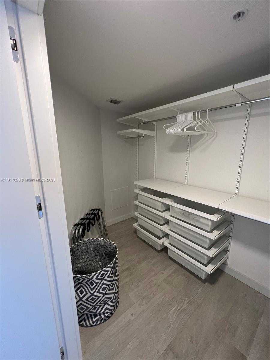 Small Image of 6301 COLLINS AVE #3001, Miami Beach Number 19