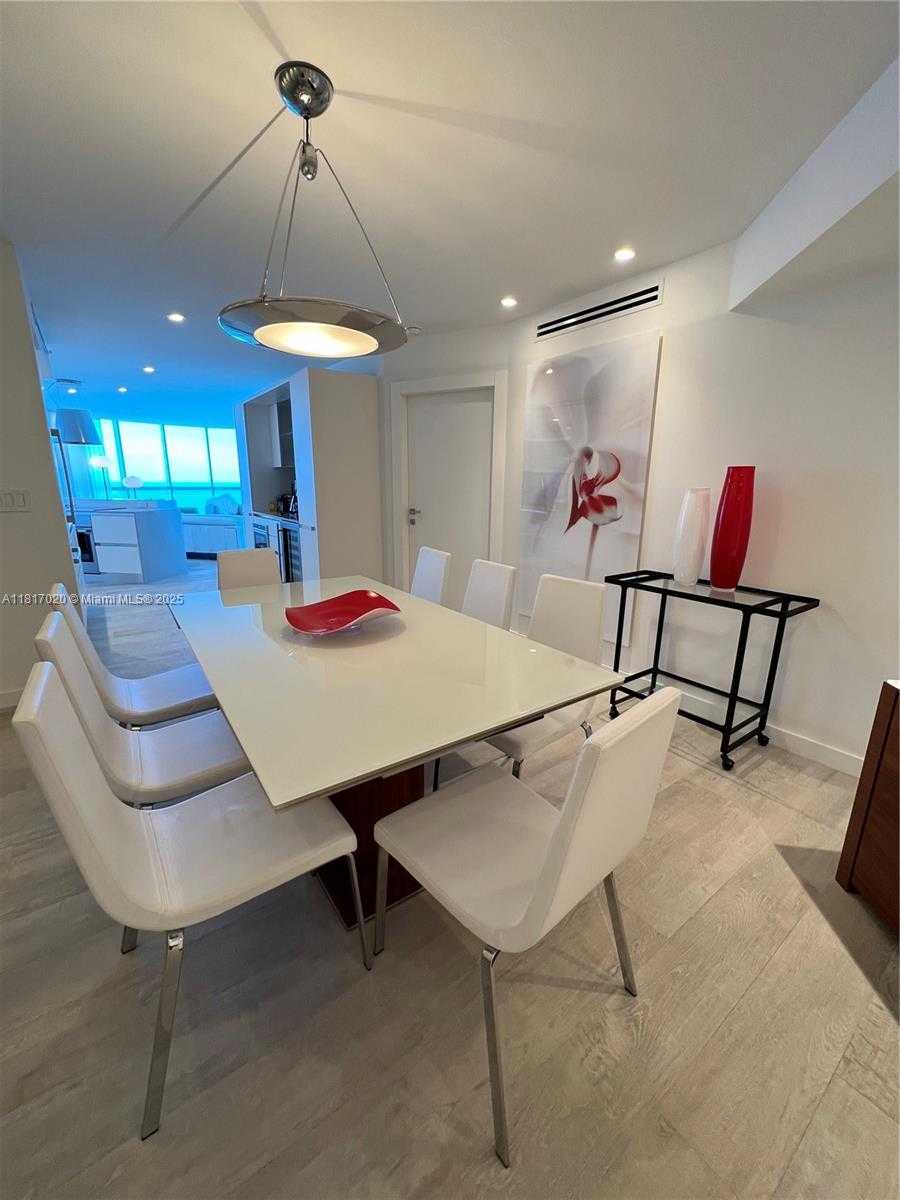 Small Image of 6301 COLLINS AVE #3001, Miami Beach Number 34