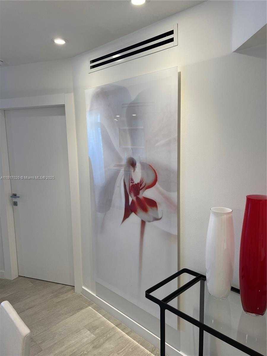 Small Image of 6301 COLLINS AVE #3001, Miami Beach Number 35