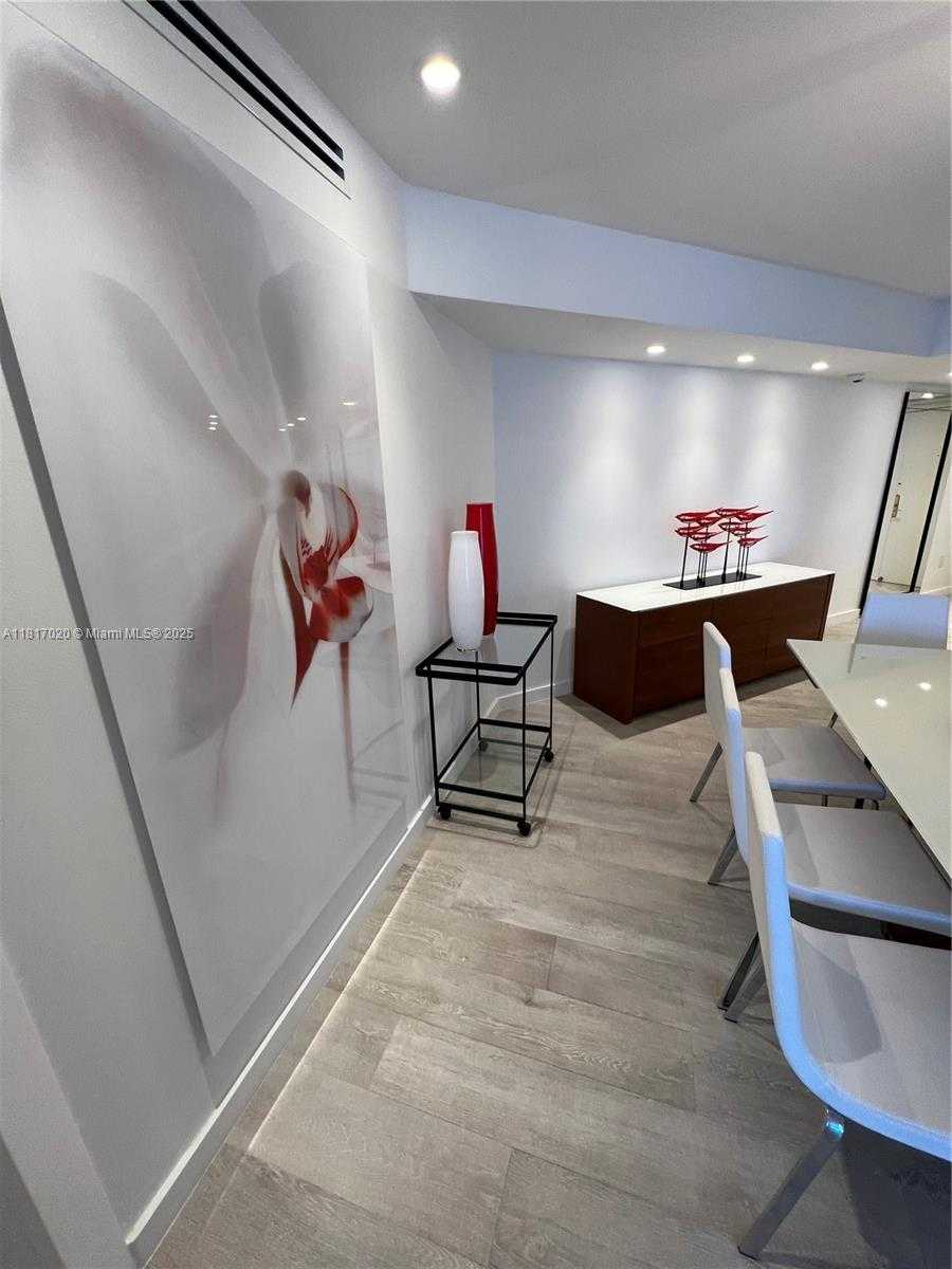 Small Image of 6301 COLLINS AVE #3001, Miami Beach Number 39