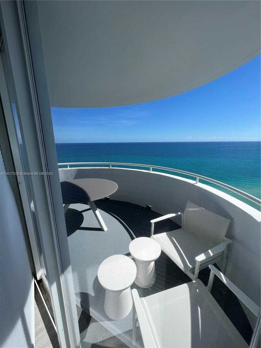 Small Image of 6301 COLLINS AVE #3001, Miami Beach Number 4