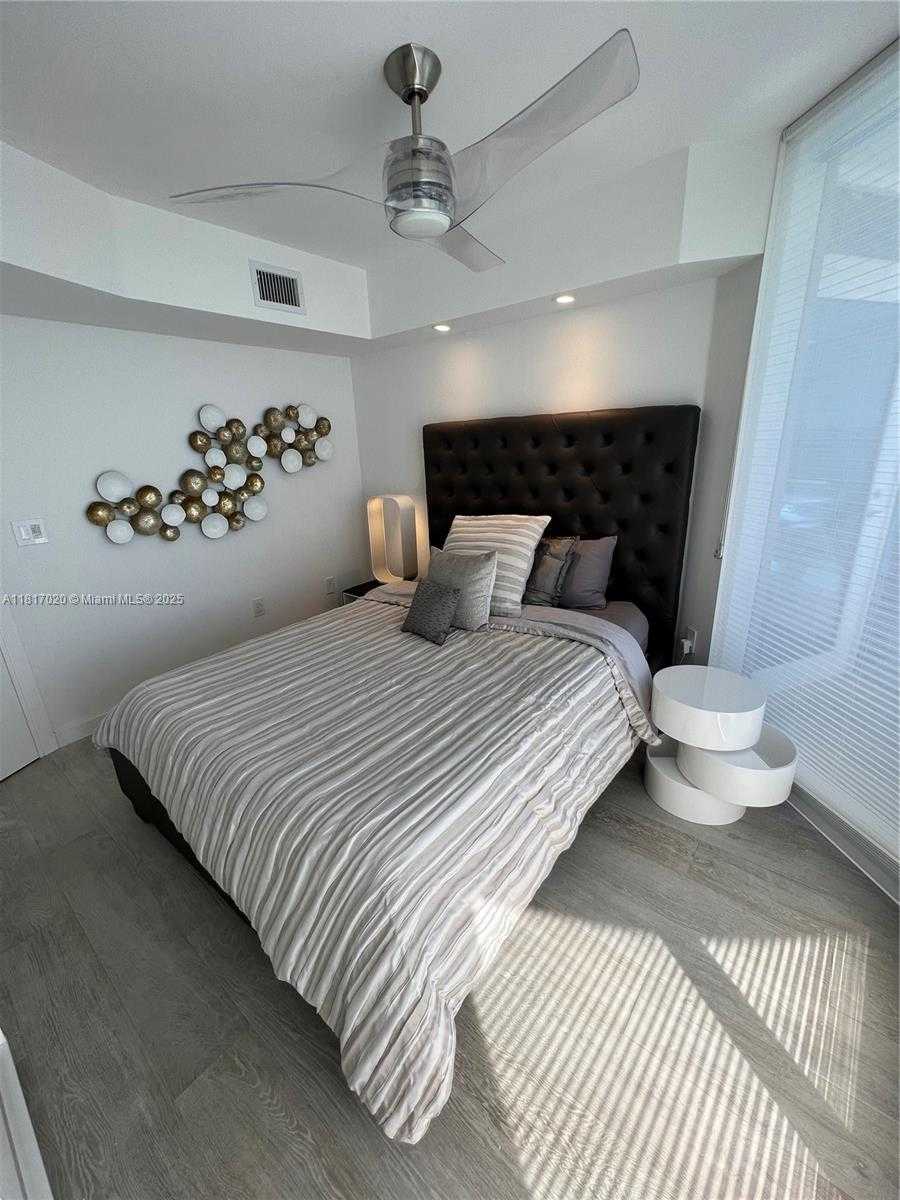 Small Image of 6301 COLLINS AVE #3001, Miami Beach Number 50