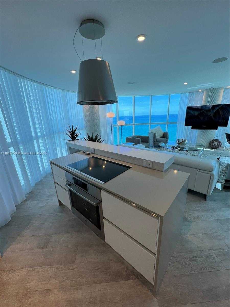 Small Image of 6301 COLLINS AVE #3001, Miami Beach Number 54