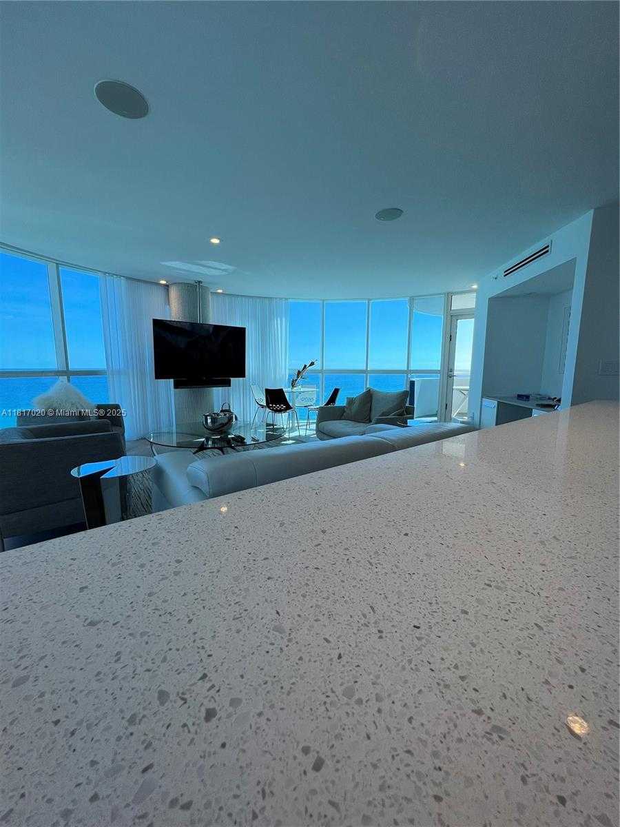 Small Image of 6301 COLLINS AVE #3001, Miami Beach Number 55