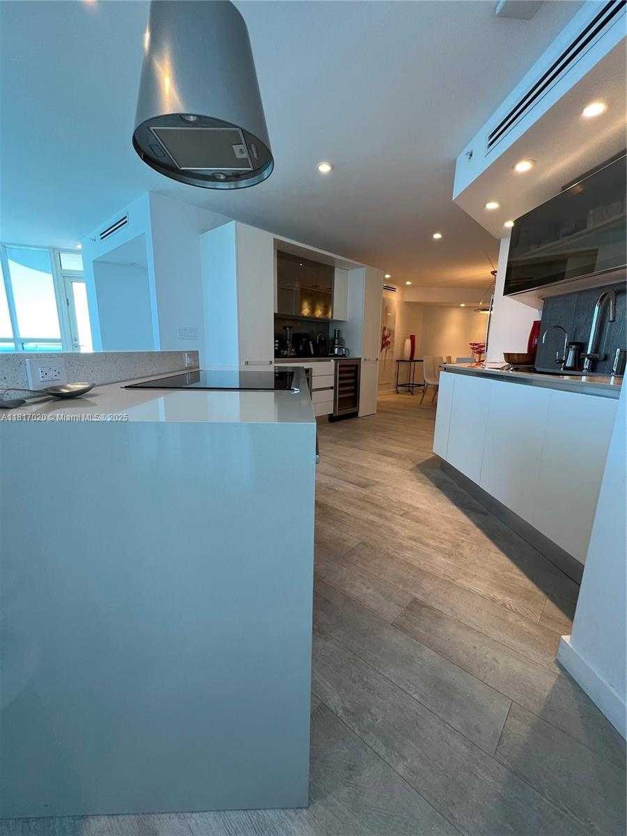 Small Image of 6301 COLLINS AVE #3001, Miami Beach Number 56