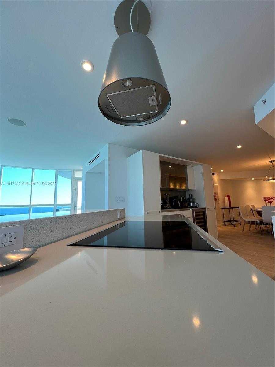 Small Image of 6301 COLLINS AVE #3001, Miami Beach Number 57