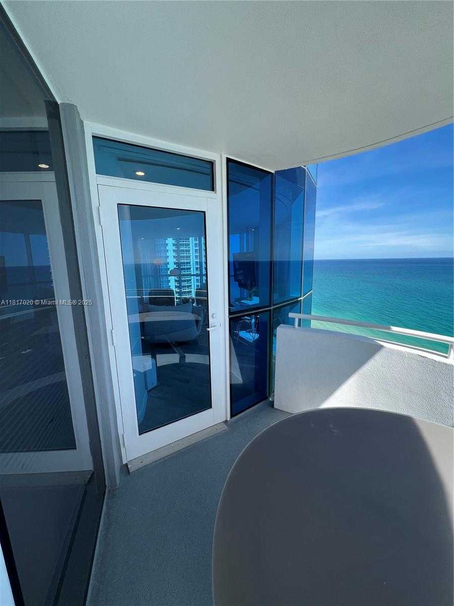 Small Image of 6301 COLLINS AVE #3001, Miami Beach Number 68