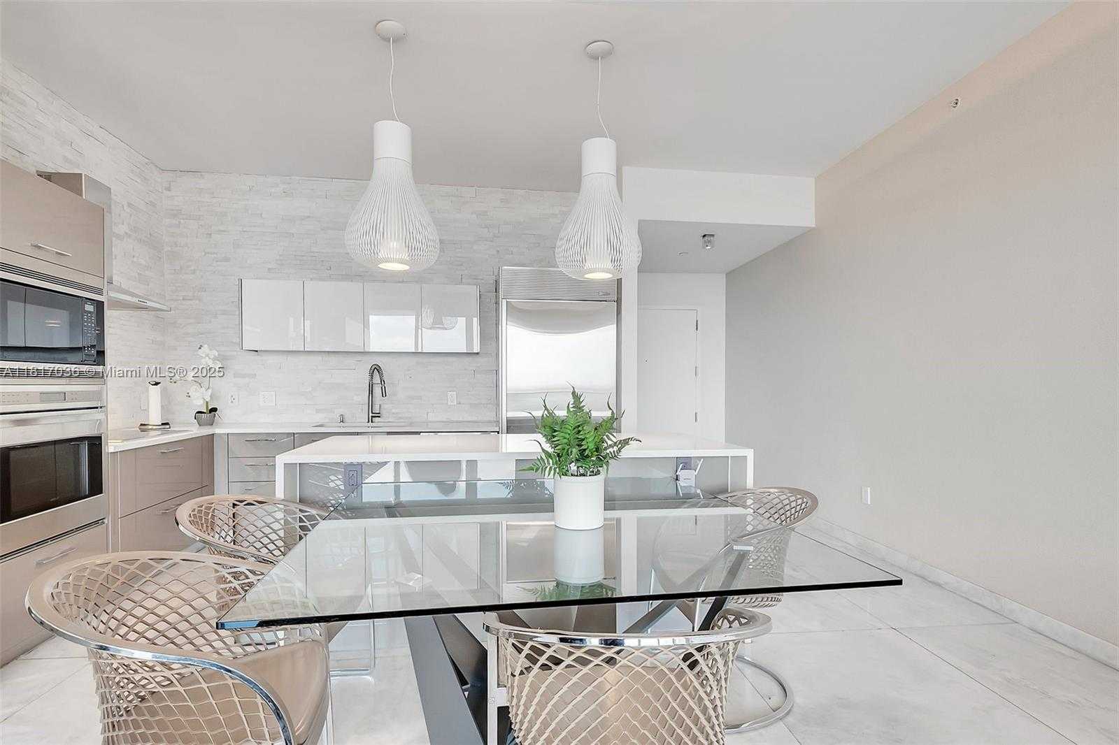 Small Image of 2020 NORTH BAYSHORE DR #1006, Miami Number 12