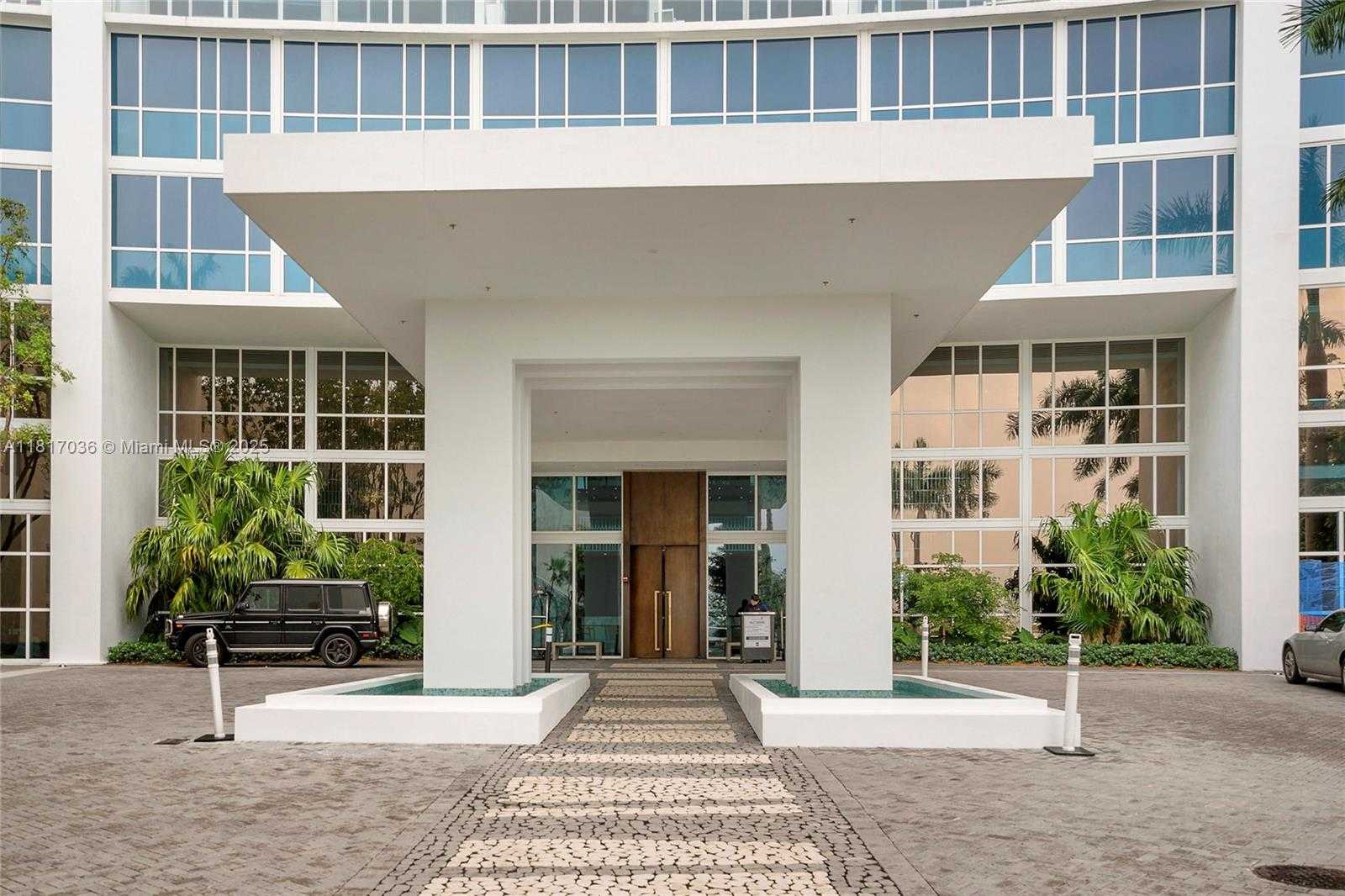 Small Image of 2020 NORTH BAYSHORE DR #1006, Miami Number 30