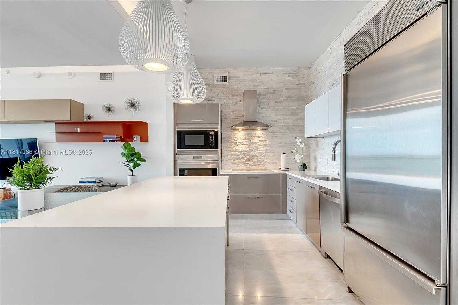 Small Image of 2020 NORTH BAYSHORE DR #1006, Miami Number 9