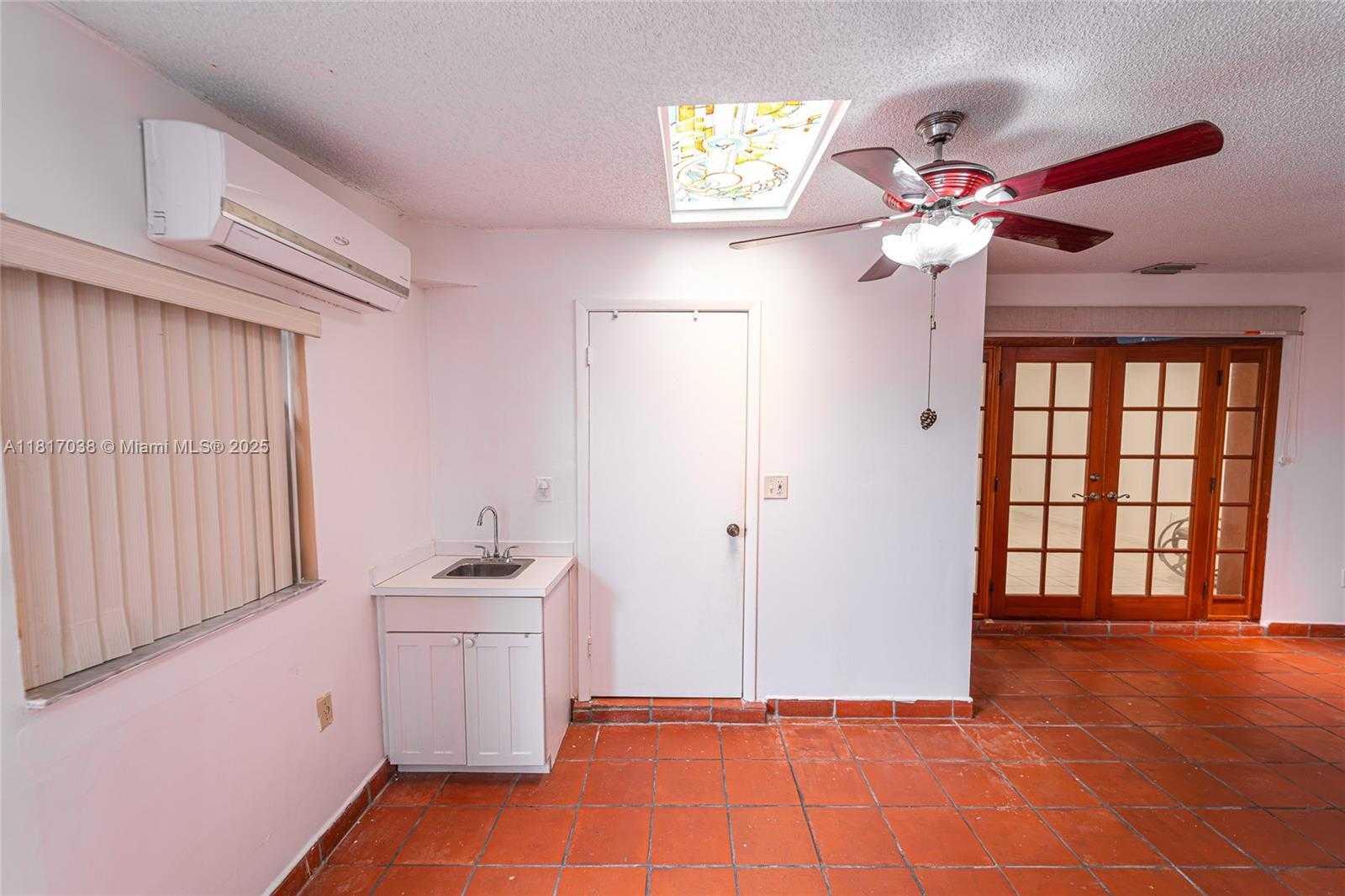 Small Image of 12023 SOUTH WEST 110TH ST CIR E, Miami Number 19
