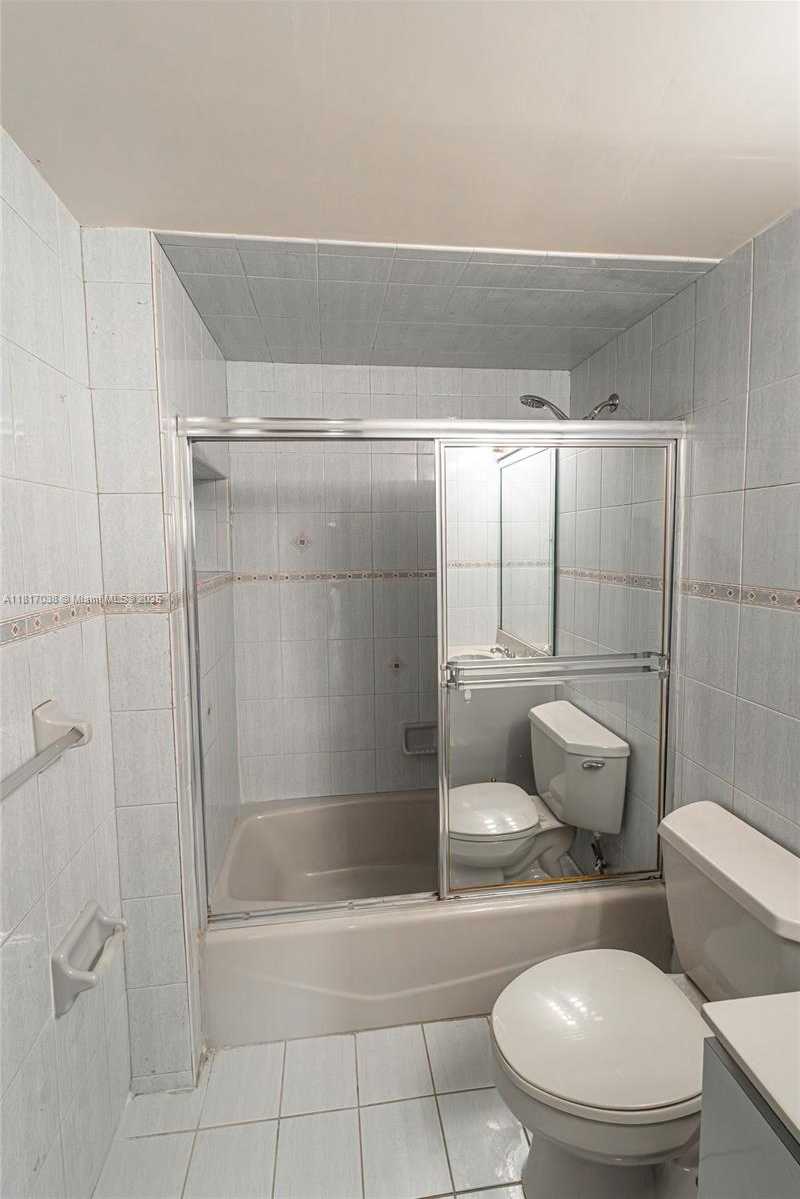 Small Image of 12023 SOUTH WEST 110TH ST CIR E, Miami Number 25
