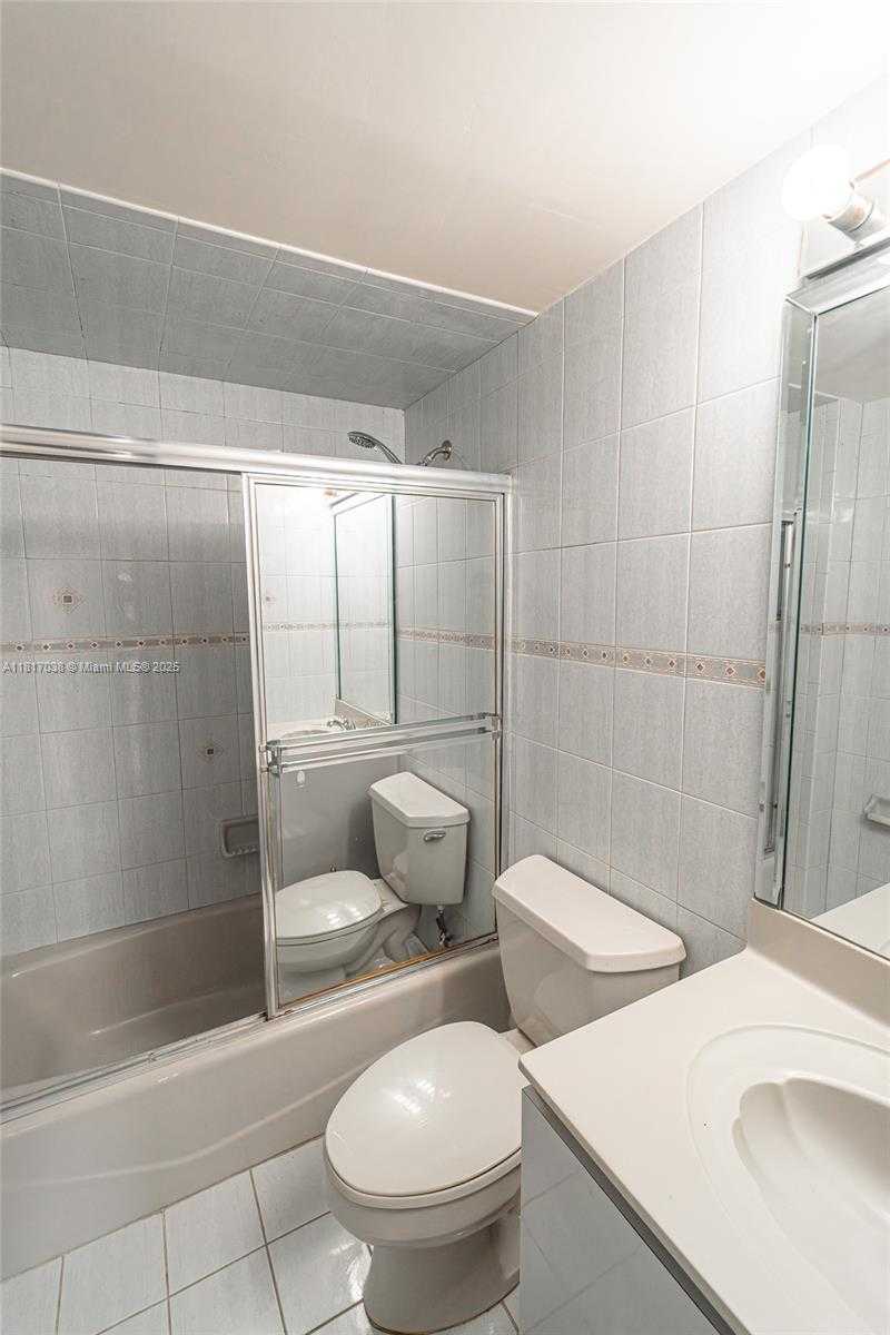 Small Image of 12023 SOUTH WEST 110TH ST CIR E, Miami Number 26